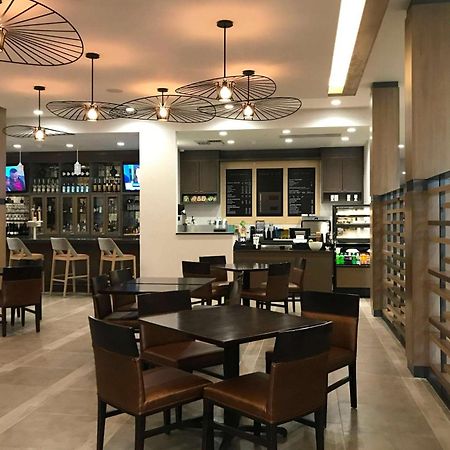 Sonesta Hotel Grand Rapids Airport Kentwood Extérieur photo