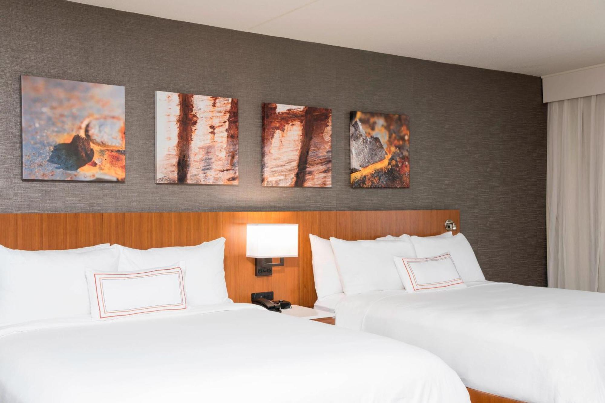 Sonesta Hotel Grand Rapids Airport Kentwood Extérieur photo