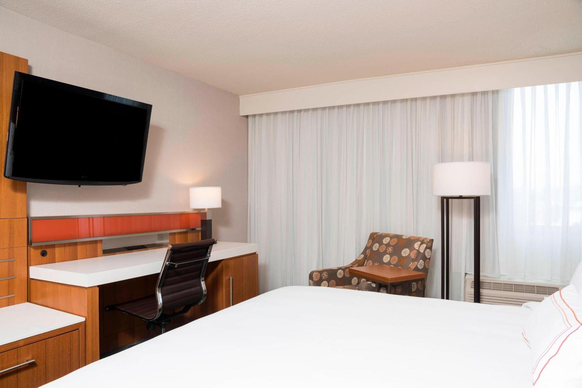 Sonesta Hotel Grand Rapids Airport Kentwood Extérieur photo