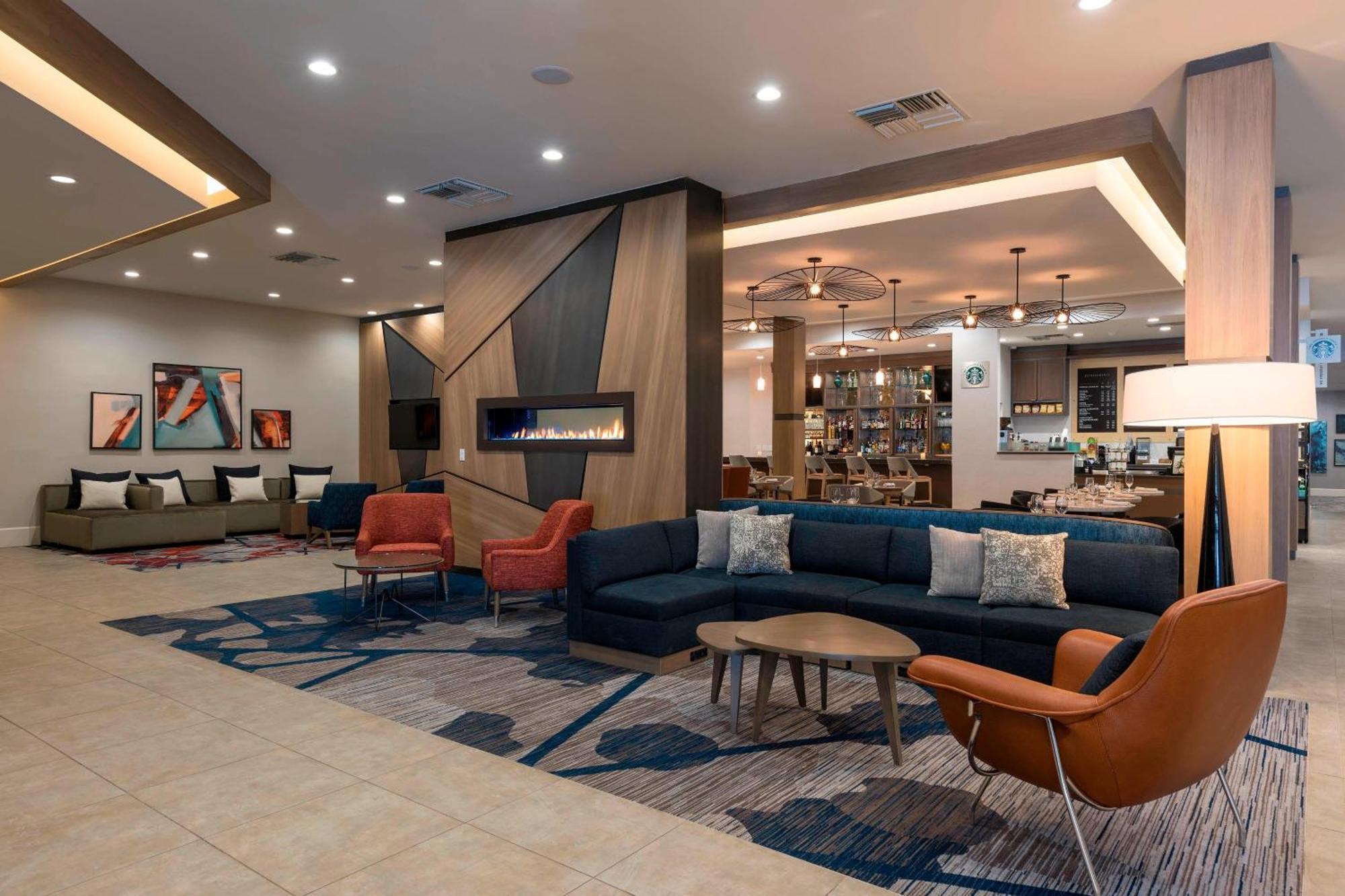 Sonesta Hotel Grand Rapids Airport Kentwood Extérieur photo