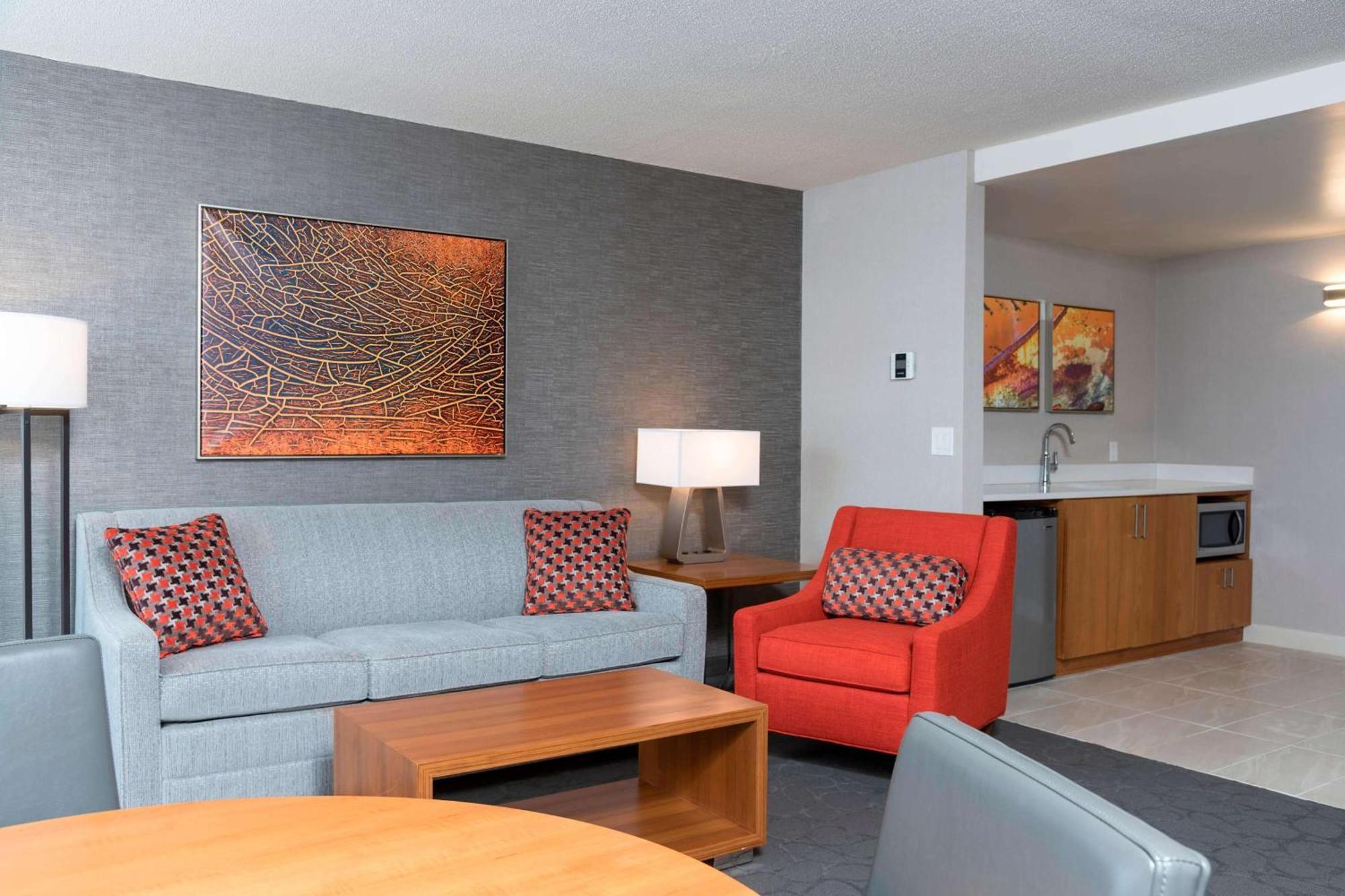 Sonesta Hotel Grand Rapids Airport Kentwood Extérieur photo