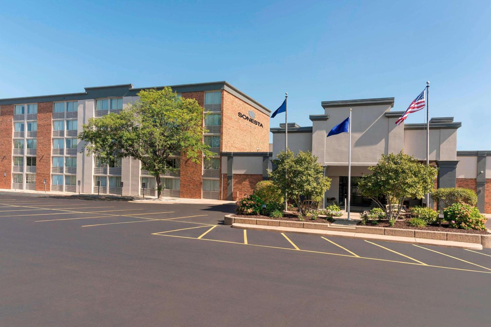 Sonesta Hotel Grand Rapids Airport Kentwood Extérieur photo