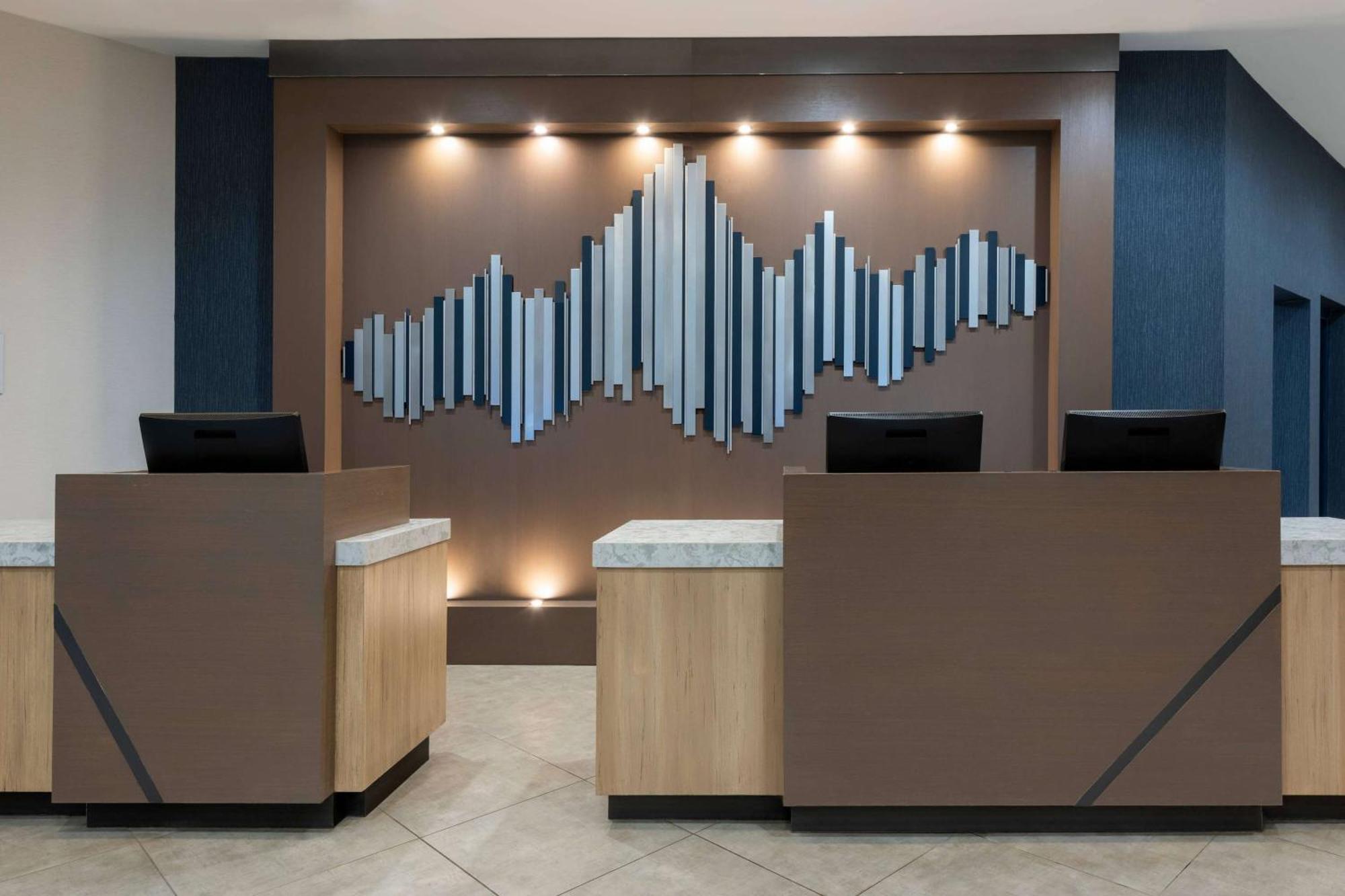 Sonesta Hotel Grand Rapids Airport Kentwood Extérieur photo